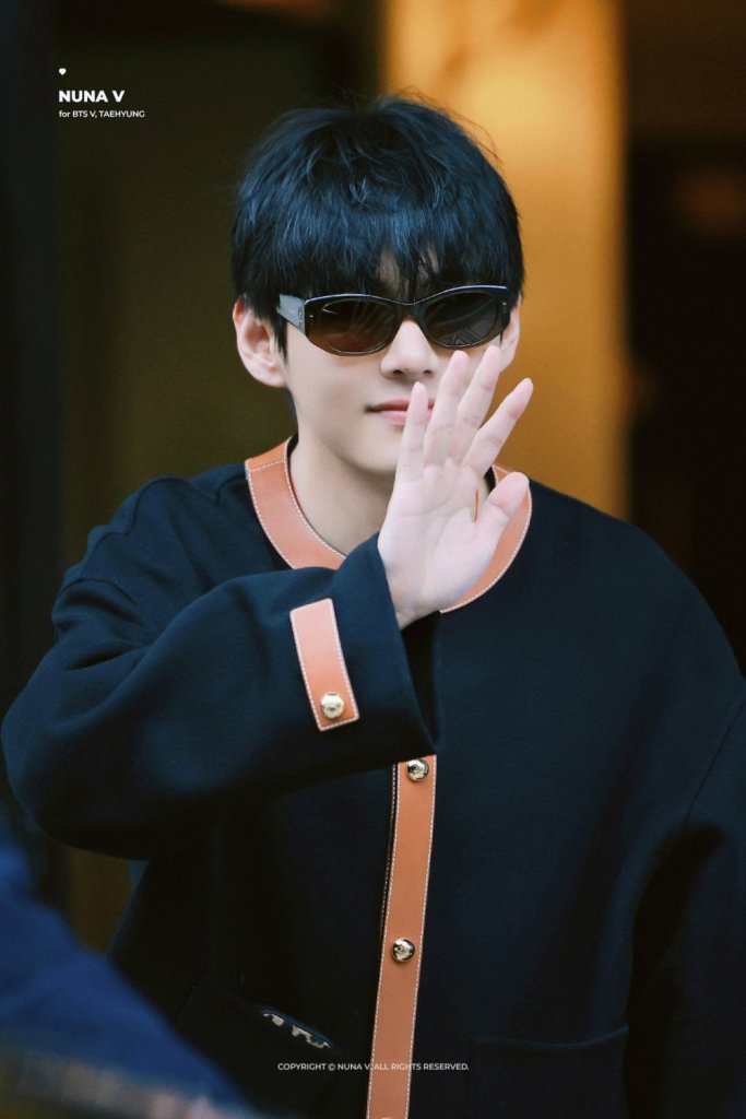 V (BTS) - Paris Fashion Week 2025